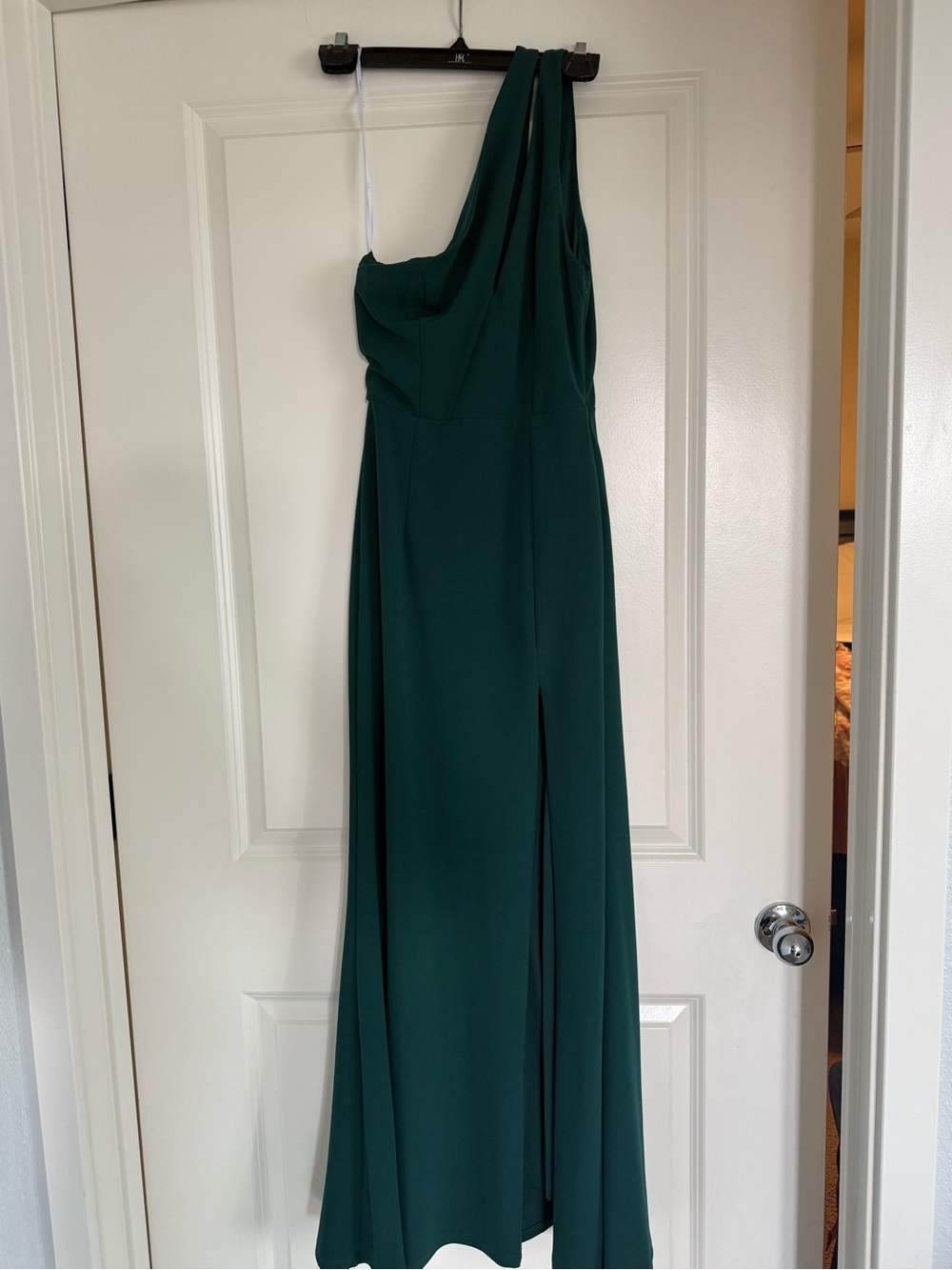 Lulu's One-Shoulder Emerald Green Gown